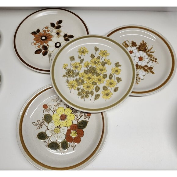 4- Mismatched Stoneware Dinner Plates, 10.5" Japan Retro 70s Floral - Picture 1 of 6